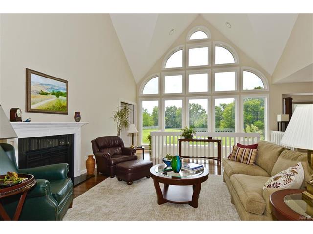 215 Summit Ridge Pl, Weldon Spring, MO 63304 photo 3