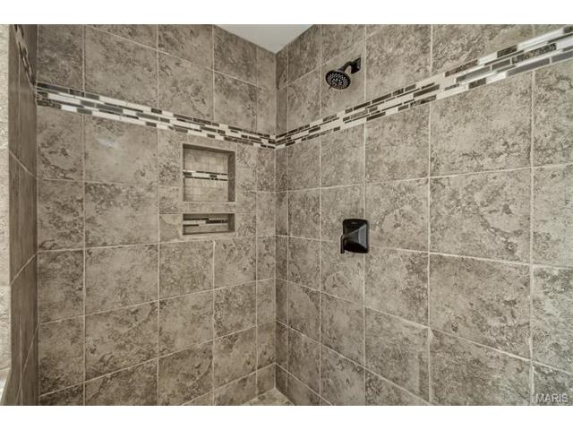 511 Holshire Way, Ballwin, MO 63011 photo 24