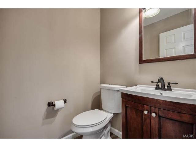511 Holshire Way, Ballwin, MO 63011 photo 11