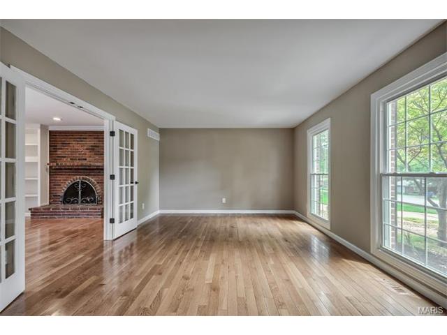 511 Holshire Way, Ballwin, MO 63011 photo 17