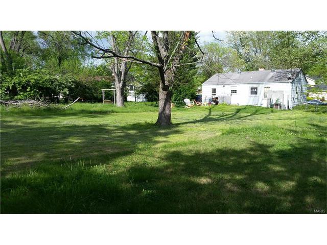 219 Old Ballwin Rd, Ballwin, MO 63021 photo 4