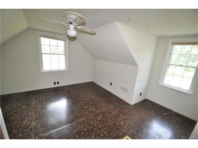 1024 Rose Hill Ln, Ellisville, MO 63021 photo 11