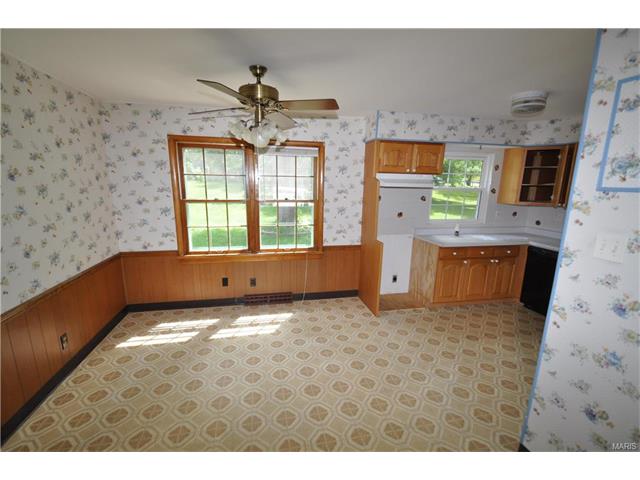 1024 Rose Hill Ln, Ellisville, MO 63021 photo 4