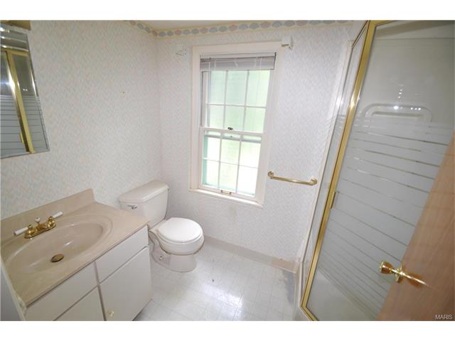 1024 Rose Hill Ln, Ellisville, MO 63021 photo 10