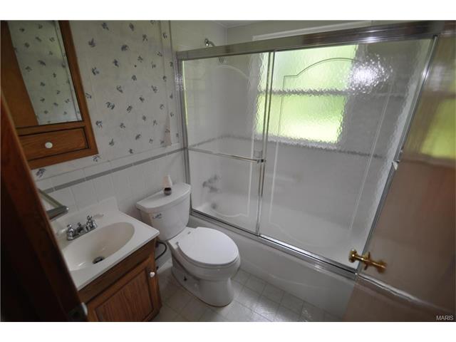 1024 Rose Hill Ln, Ellisville, MO 63021 photo 7