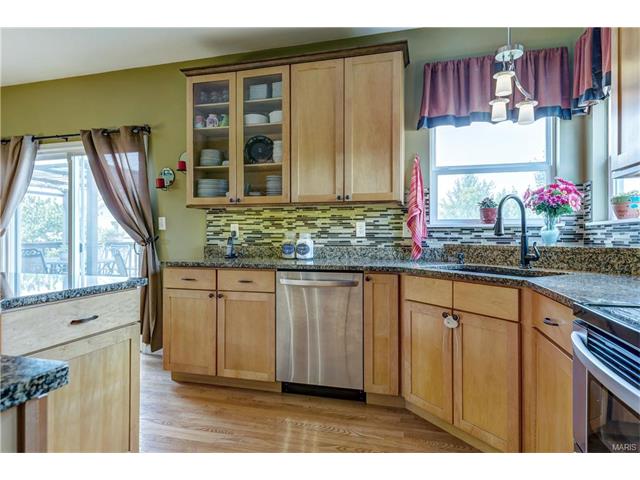 239 Spring Borough Dr, O'fallon, MO 63368 photo 16