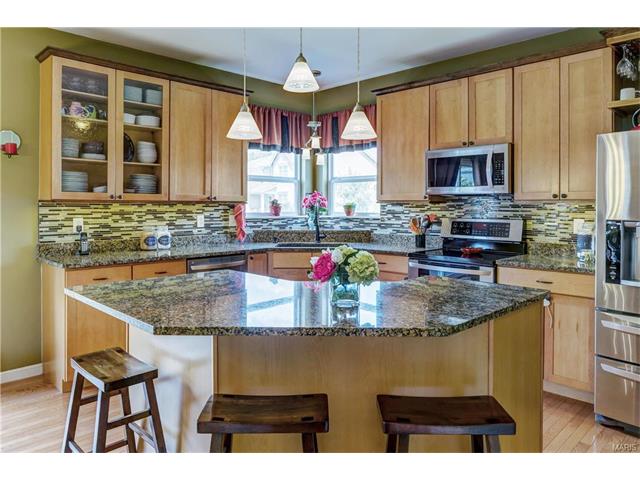 239 Spring Borough Dr, O'fallon, MO 63368 photo 15