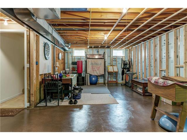 239 Spring Borough Dr, O'fallon, MO 63368 photo 32