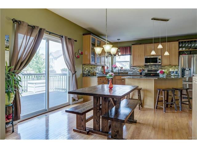239 Spring Borough Dr, O'fallon, MO 63368 photo 12