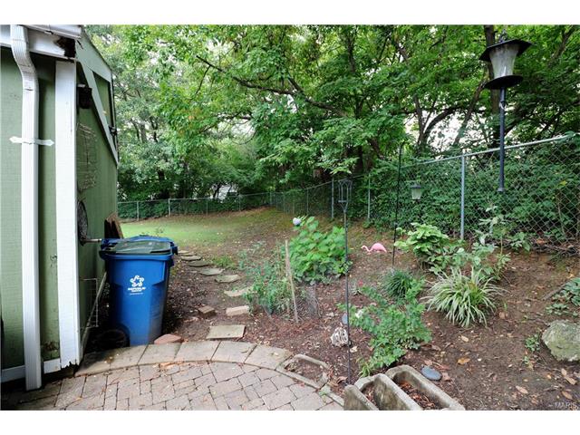 402 Far Hill Dr, Ballwin, MO 63021 photo 26