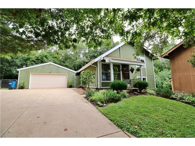 402 Far Hill Dr, Ballwin, MO 63021 photo 1