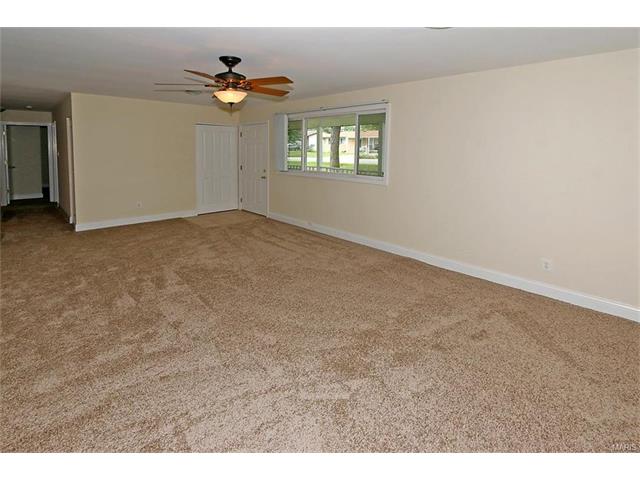 16 N Lang, O'fallon, MO 63366 photo 5