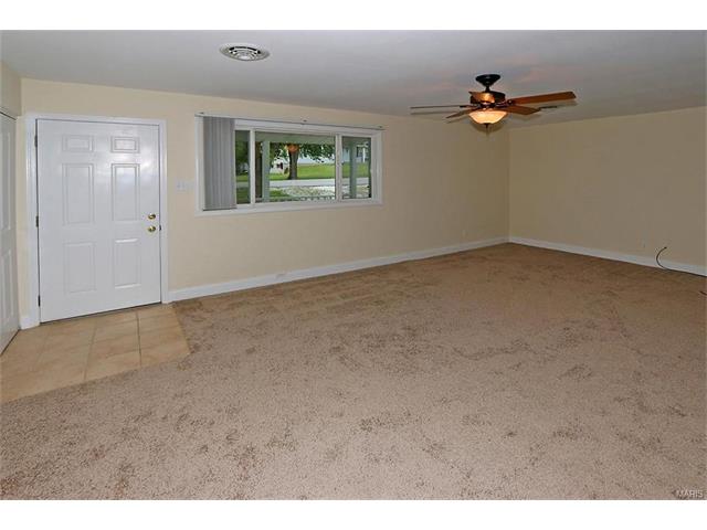 16 N Lang, O'fallon, MO 63366 photo 3
