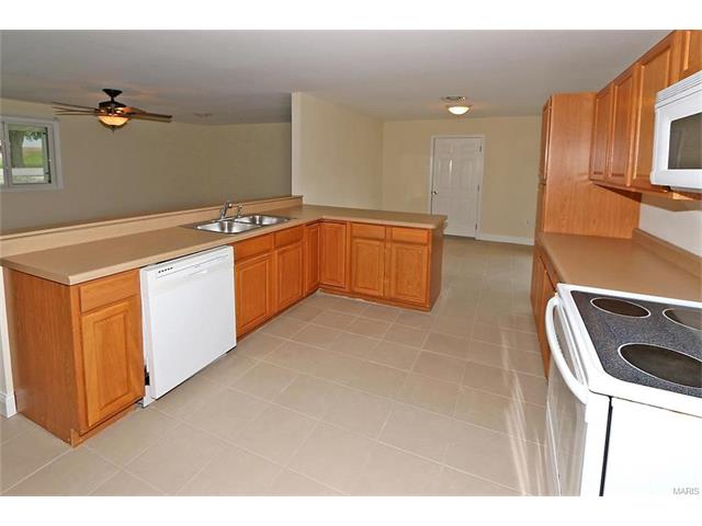 16 N Lang, O'fallon, MO 63366 photo 9