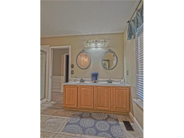 9 Greystoke Ct, Ballwin, MO 63021 photo 31
