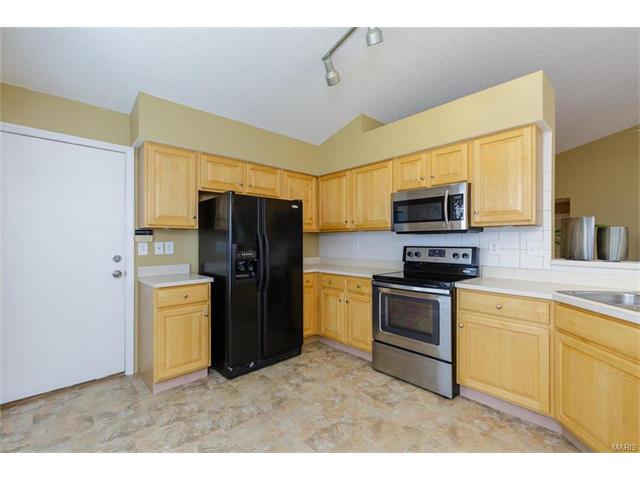 26 Highgrove Ct, O'fallon, MO 63366 photo 6