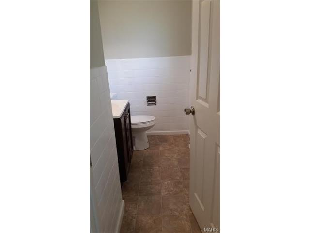 523 Sulphur Spring Rd, Ballwin, MO 63021 photo 7