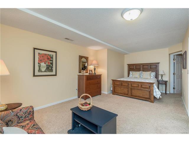 253 Greenburn Dr, Weldon Spring, MO 63304 photo 36