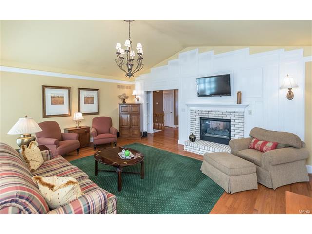 253 Greenburn Dr, Weldon Spring, MO 63304 photo 24