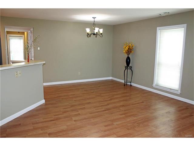 1305 Crossings Ct #B, Ballwin, MO 63021 photo 4