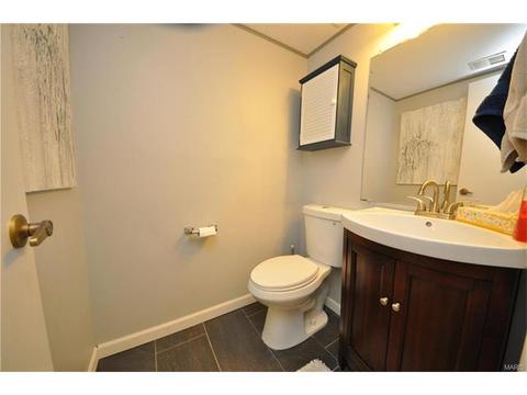 402 Down Hill Dr, Ballwin, MO 63021 photo 13