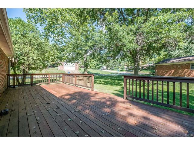 563 Windsor Mill Dr, Ballwin, MO 63011 photo 7