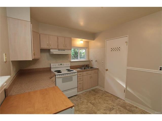 205 Solley Dr, Ballwin, MO 63021 photo 8