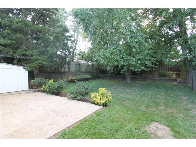 205 Solley Dr, Ballwin, MO 63021 photo 4