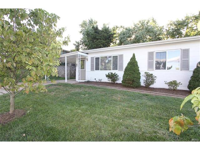 205 Solley Dr, Ballwin, MO 63021 photo 2