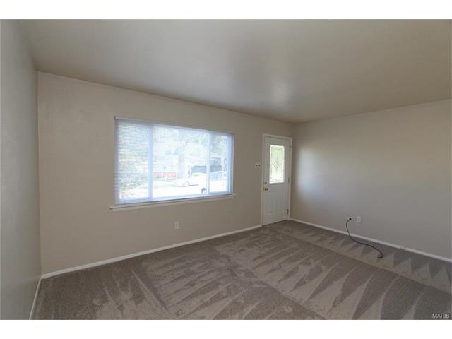 205 Solley Dr, Ballwin, MO 63021 photo 6