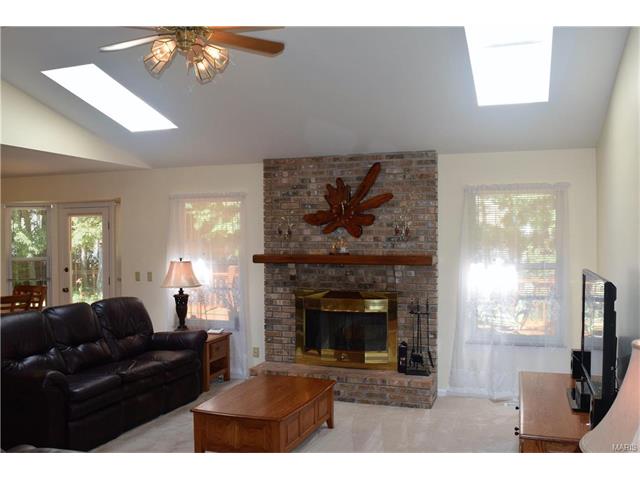7301 The Cedars Dr, O'fallon, MO 63368 photo 6