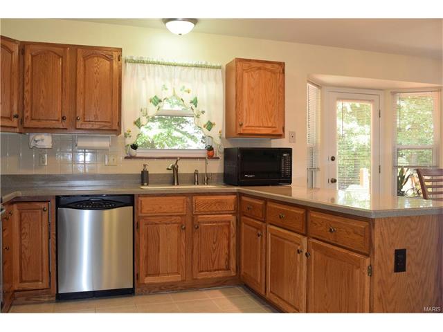 7301 The Cedars Dr, O'fallon, MO 63368 photo 9