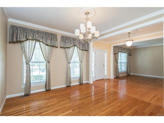 137 Windy Acres Estates Dr, Ballwin, MO 63021 photo 5
