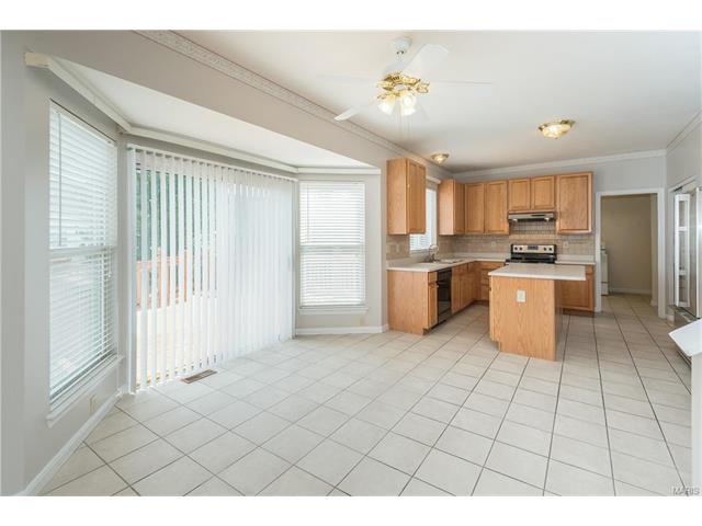 137 Windy Acres Estates Dr, Ballwin, MO 63021 photo 13