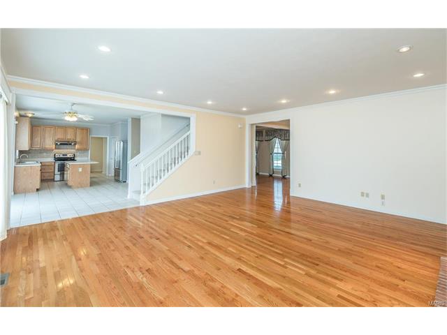 137 Windy Acres Estates Dr, Ballwin, MO 63021 photo 11