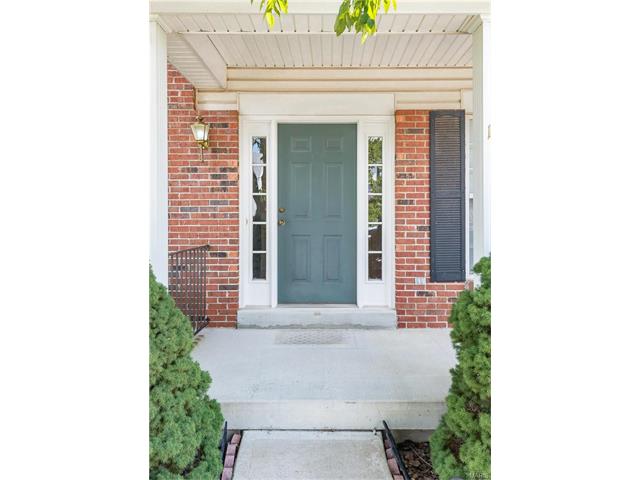 137 Windy Acres Estates Dr, Ballwin, MO 63021 photo 2