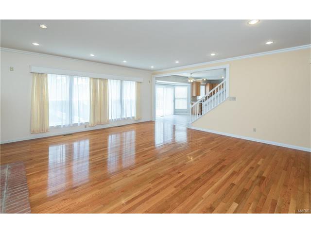 137 Windy Acres Estates Dr, Ballwin, MO 63021 photo 12
