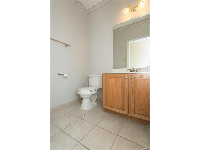 137 Windy Acres Estates Dr, Ballwin, MO 63021 photo 20