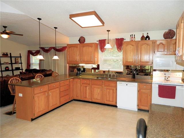 1558 Madre Dr, Foristell, MO 63348 photo 13