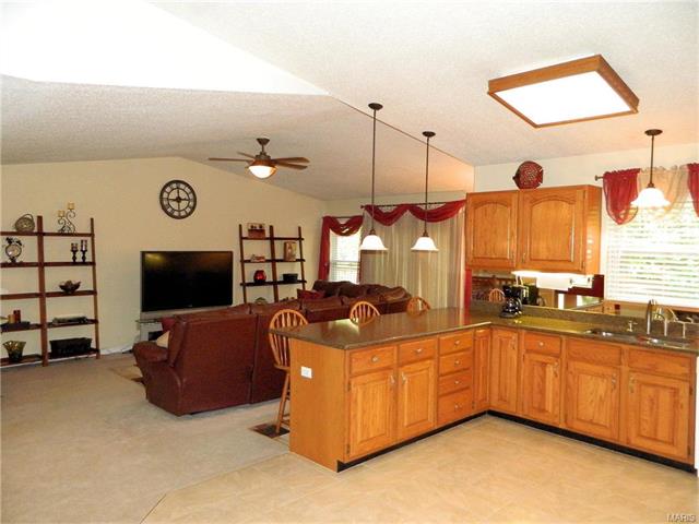 1558 Madre Dr, Foristell, MO 63348 photo 14