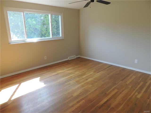 808 Sherwick Ter, Ballwin, MO 63021 photo 12