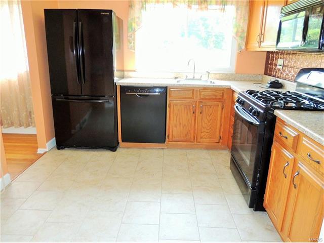 808 Sherwick Ter, Ballwin, MO 63021 photo 8