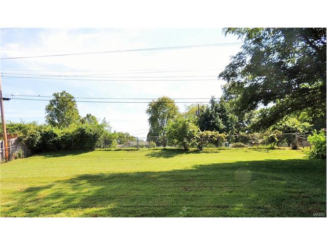 808 Sherwick Ter, Ballwin, MO 63021 photo 25