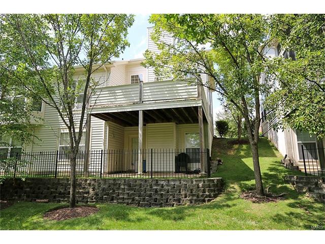 13261 Barrett Chase Cir, Ballwin, MO 63021 photo 25