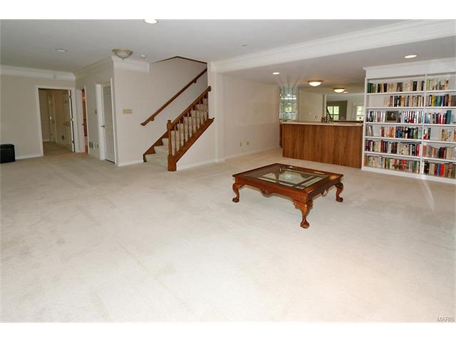 13261 Barrett Chase Cir, Ballwin, MO 63021 photo 20