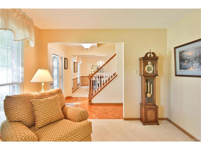 782 Strafford Rdg, Ballwin, MO 63021 photo 6