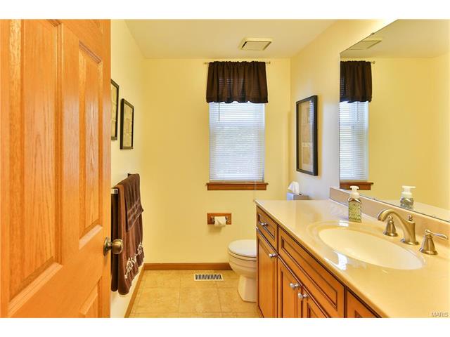 782 Strafford Rdg, Ballwin, MO 63021 photo 18