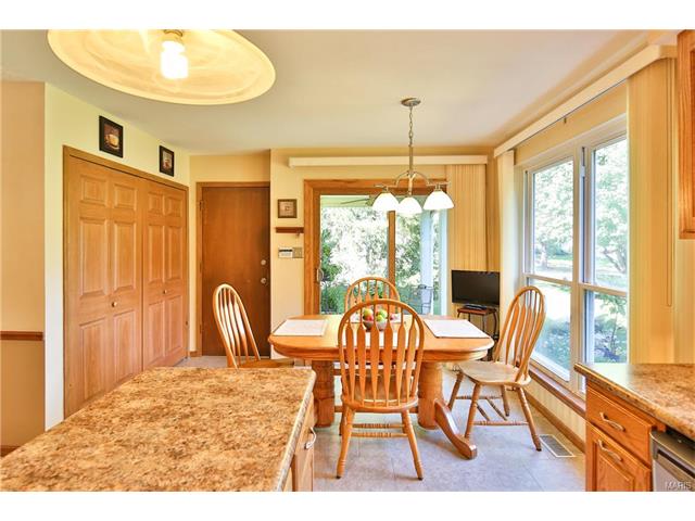 782 Strafford Rdg, Ballwin, MO 63021 photo 13