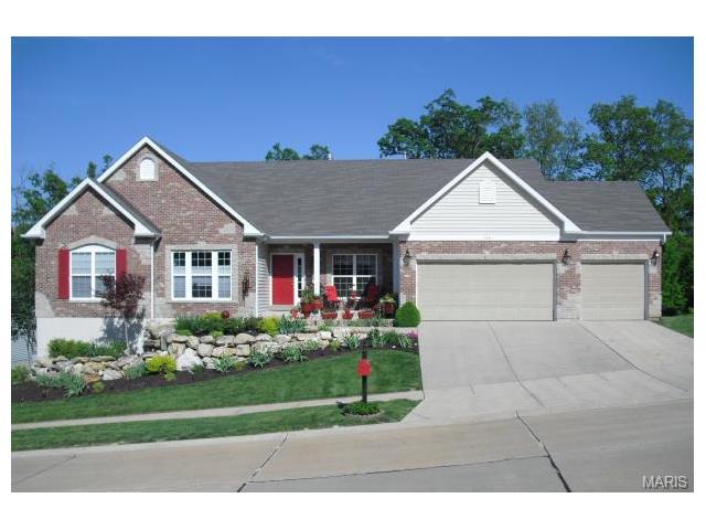 946 Stone Spring Dr, Eureka, MO 63025 photo 1