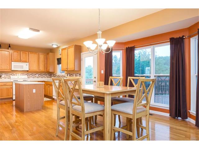 112 Chantry Dr, O'fallon, MO 63366 photo 11